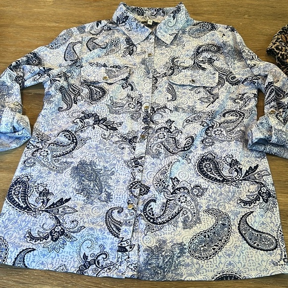 Bundle 3 Notations Blouse 1 M,  2 L - Picture 3 of 11